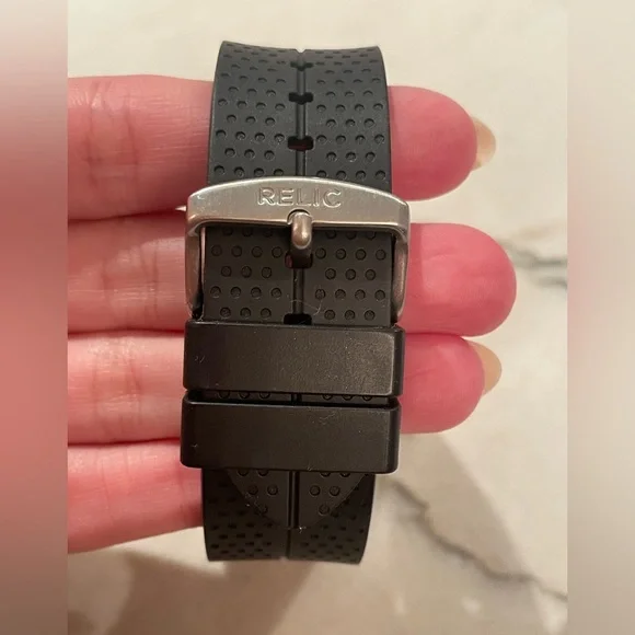 Men’s Relic watch - new without tags/box NWOT -will send in Michael Kors box